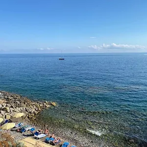 appartamento-di-charme-nel-cuore-di-sanremo.hotelitalianriviera.com/